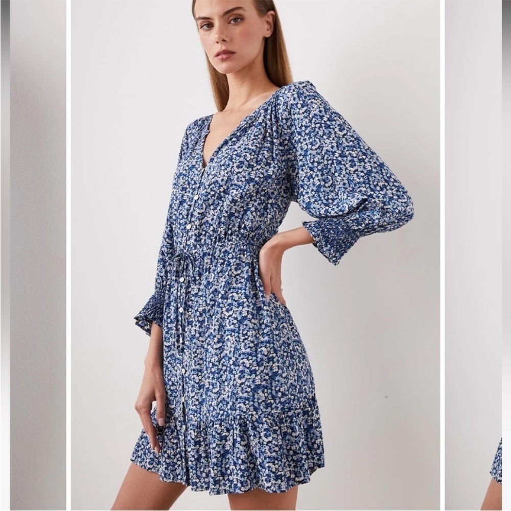 RAILS Eliza Ice Chrysanthemum Dress Blue White Vneck crepe lightweight Sz XS NEW